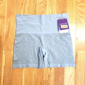 Yummie Shaping Underwear NWT